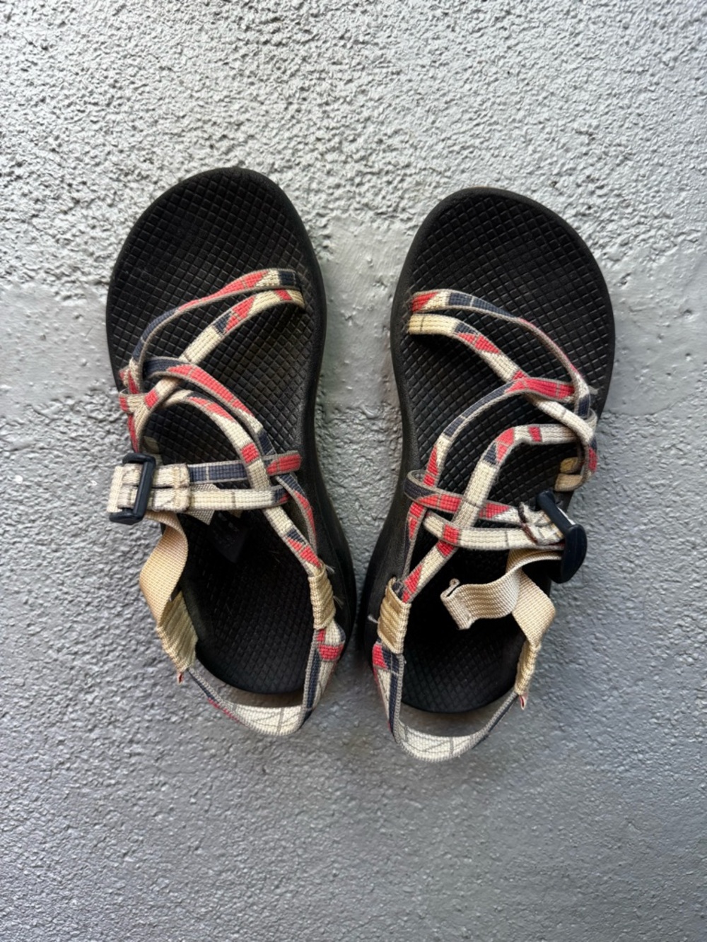 Women’s Chaco size 6